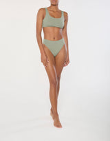 Tankini Bikini Top Laurel on Ecomm model